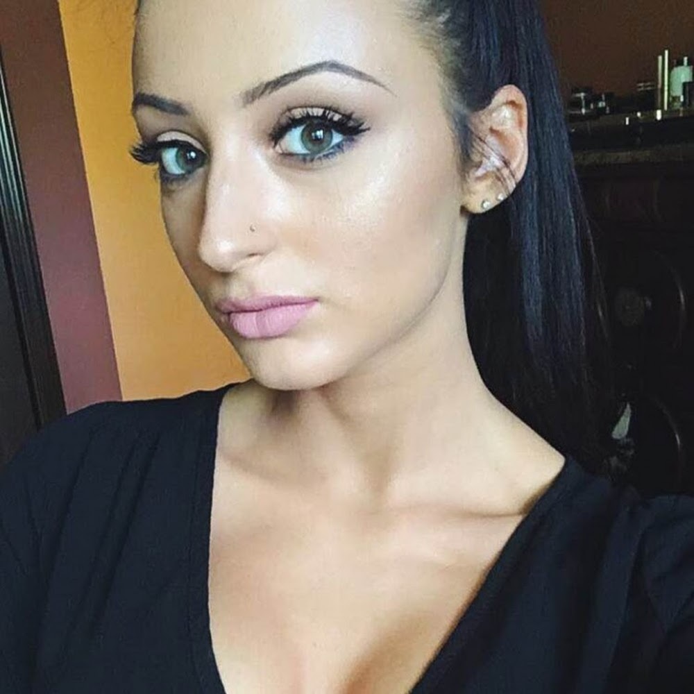 Meet your Posher, Milana